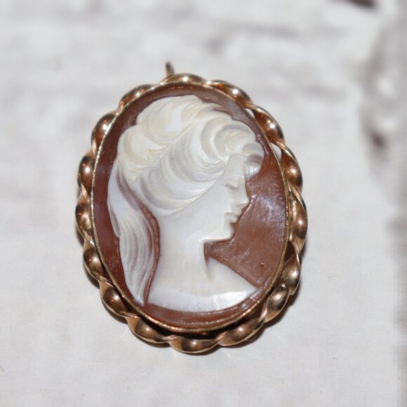 Ronchi Jewelry - 🎀 Vintage Cameo Brooch / Pendant – Ronchi – 1/12 14K Gold-Filled – 1 1/8" Tall